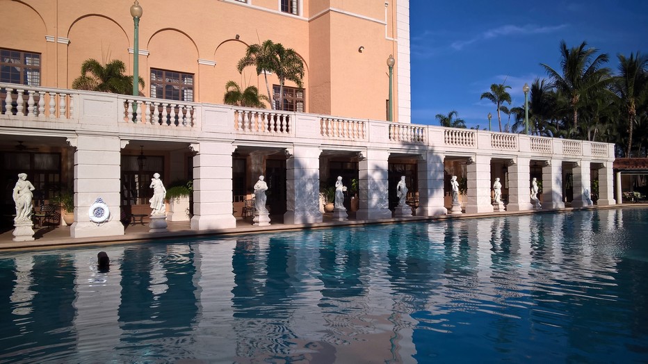 D’inspiration italo-andalouse, l’hôtel Biltmore, situé dans le quartier de Coral Gables, est un véritable mythe à Miami. A la fin des années 20, Johnny Weissmuller y était maitre-nageur avant de revêtir le pagne de Tarzan pour Hollywood. © David Raynal