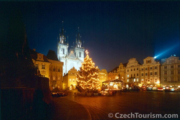 Un plaisir que de parcourir les mythiques marchés de Noël de Prague.© Czechtourism.com