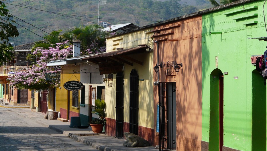 La petite ville coloniales de Copan Ruinas. A 1 km des ruines.  © Catherine Gary