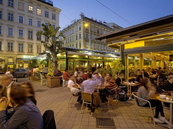 Avec plus de 3 500 congrès et événements professionnels chaque année, la ville est l'une des plus importantes destinations au monde pour les réunions © O.T. Vienne Christian Stemper Avec plus de 3 500 congrès et événements professionnels chaque année, la ville est l'une des plus importantes destinations au monde pour les réunions © O.T. Vienne Christian Stemper