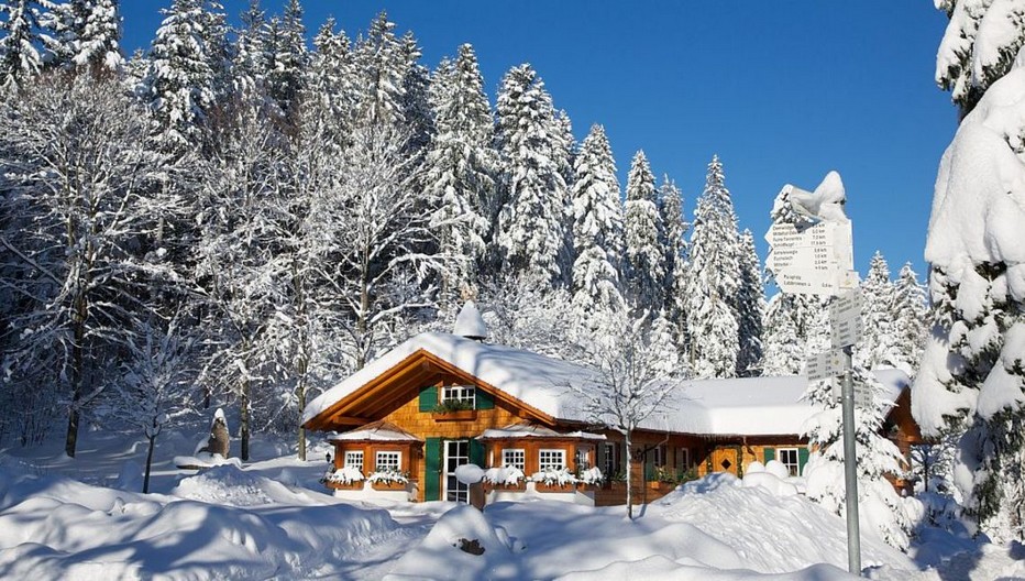 Le chalet Sattelei (qui signifie en allemand la selle) est une halte très appréciée des marcheurs.© www.baiersbronn.de