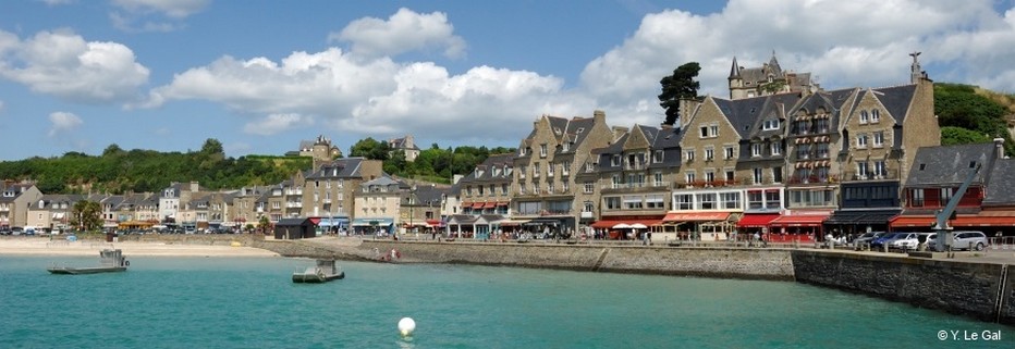 Au début du 20e siècle, 200 à 300 bisquines naviguaient dans la baie de Cancale. Crédit photo Le Gall Au début du 20e siècle, 200 à 300 bisquines naviguaient dans la baie de Cancale. Crédit photo Le Gall