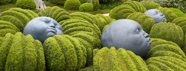Au jardin des émotions au milieu des buis les figures humaines de l’artiste espagnol Samuel Calcedo. © Jardin d'Etretat