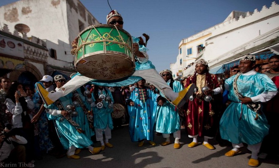 Encore aujourd’hui, la cérémonie des Gnaouas répond à un certain nombre de règles immuables.©festival-gnaoua.net/fr/