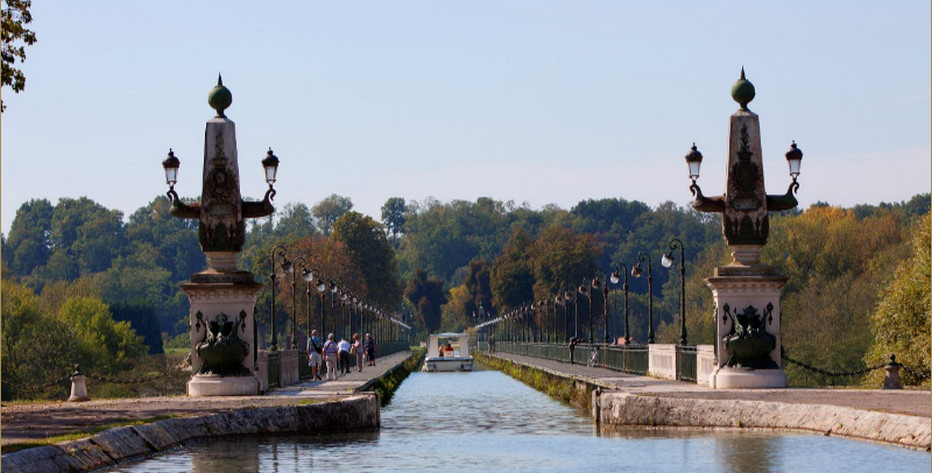 Pont Canal de Briare - © OT Gien