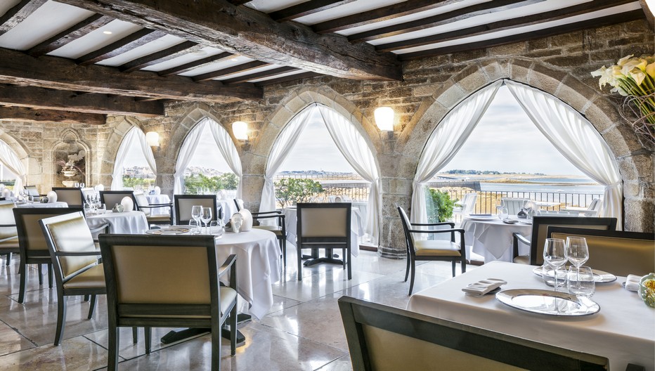 Restaurant étoilé du Brittany & Spa, le Relais & Châteaux face à l’île de Batz;( Copyright Hôtel Brittany & Spa-Pascal Leopoldv) Restaurant étoilé du Brittany & Spa, le Relais & Châteaux face à l’île de Batz;( Copyright Hôtel Brittany & Spa-Pascal Leopoldv)