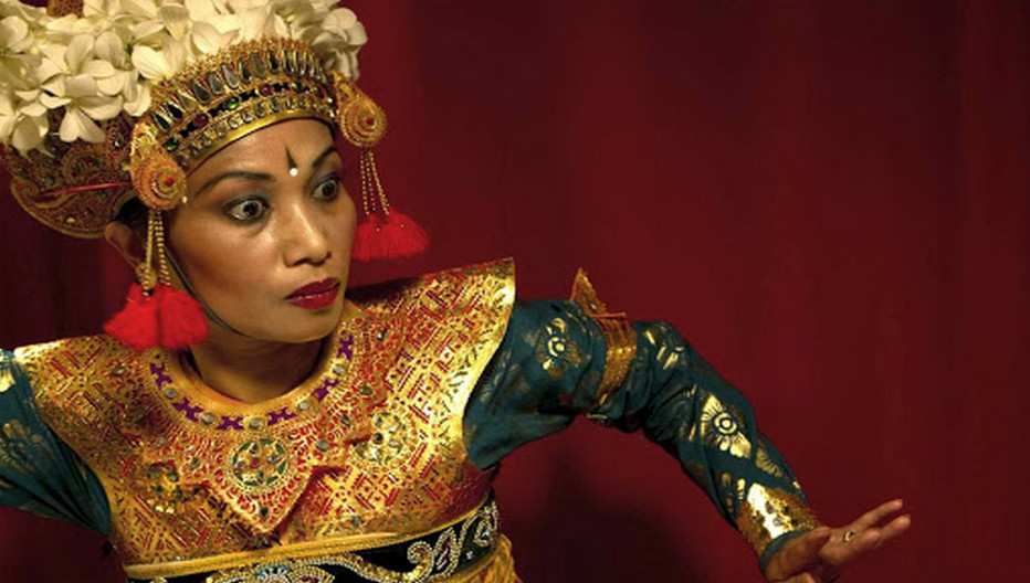 Tous les vendredis, le restaurant propose des danses balinaises. Crédit photo Djakarta Bali. Tous les vendredis, le restaurant propose des danses balinaises. Crédit photo Djakarta Bali.