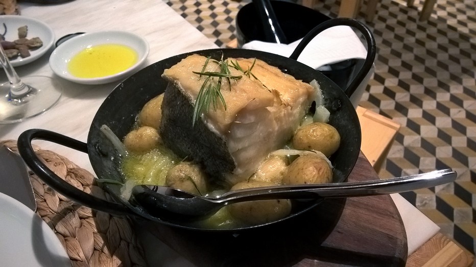 Dans les restaurants du littoral ou de l’arrière-pays, les herbes aromatiques assaisonnent la fameuse morue portugaise et les fruits de mer.© David Raynal Dans les restaurants du littoral ou de l’arrière-pays, les herbes aromatiques assaisonnent la fameuse morue portugaise et les fruits de mer.© David Raynal