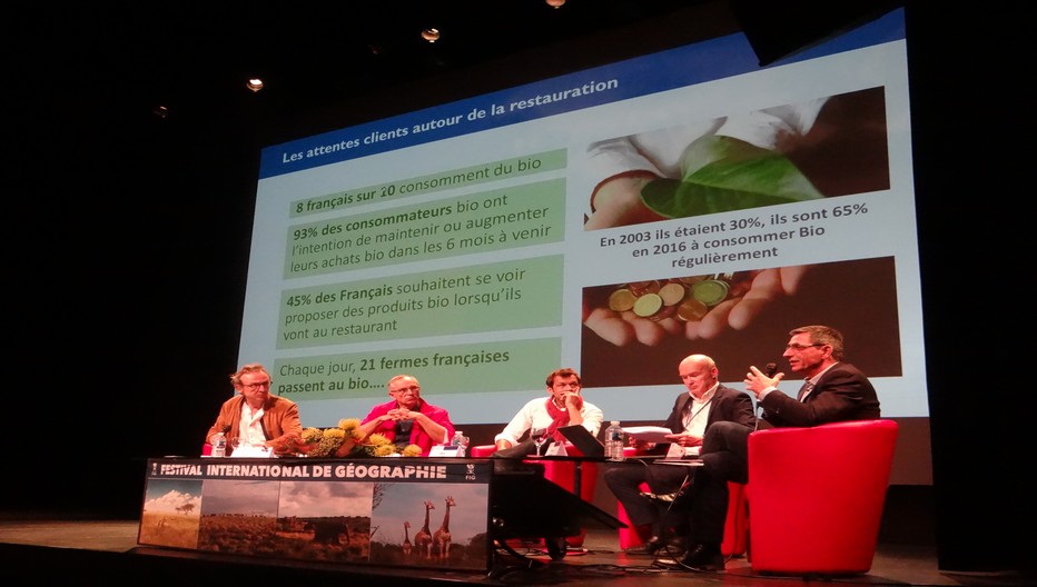 Laurent Mariotte, le chroniqueur culinaire médiatique, qui plus est, vosgien, est venu débattre sur les produits locavores et leur consommation. ©Bertrand Munier Laurent Mariotte, le chroniqueur culinaire médiatique, qui plus est, vosgien, est venu débattre sur les produits locavores et leur consommation. ©Bertrand Munier