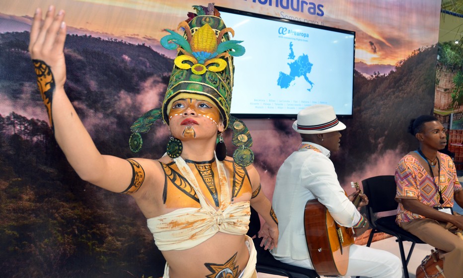 Les sept pays d'Amérique centrale étaient réprésentés au salon du tourisme de San Salvador (ici le Honduras).Crédit photo David Raynal Les sept pays d'Amérique centrale étaient réprésentés au salon du tourisme de San Salvador (ici le Honduras).Crédit photo David Raynal