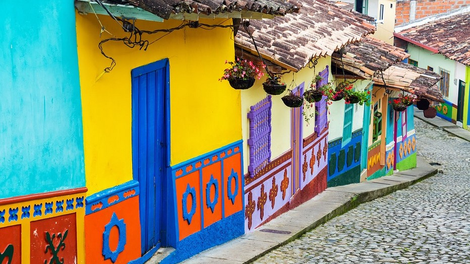 A jérico nichées sur les pentes andines, les rues du village n’en finissent pas de monter et de descendre. Copyright Lindigomag/Pixabay