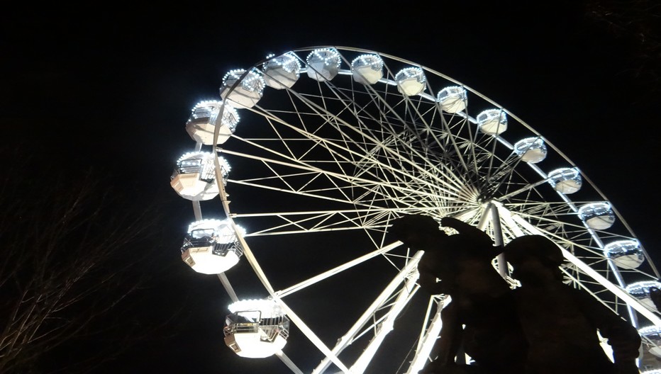 Durant un mois, cette grande roue fut la figure de proue des festivités nancéiennes. ©Bertrand Munier Durant un mois, cette grande roue fut la figure de proue des festivités nancéiennes. ©Bertrand Munier