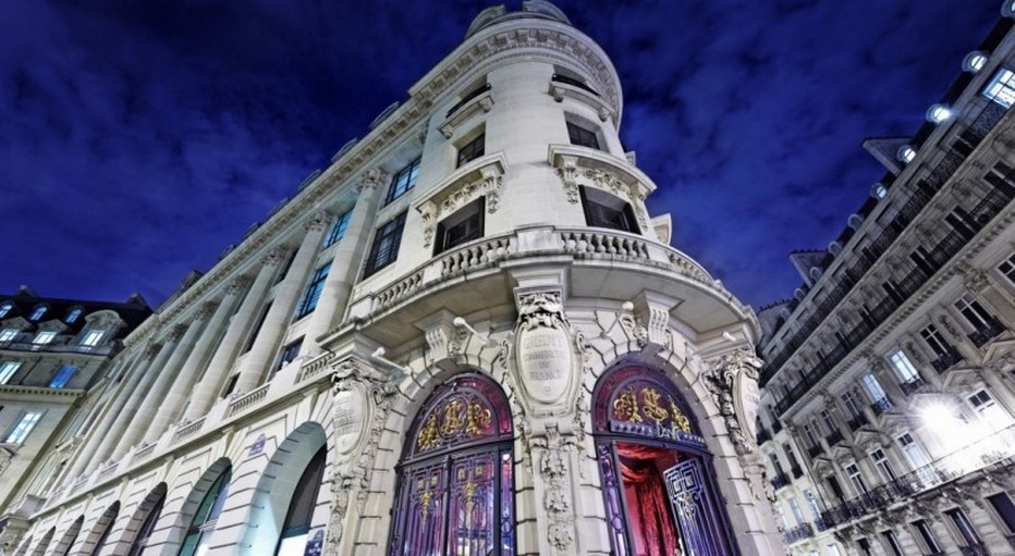 Josefin restaurant à l'intérieur du très haussmannien Crédit Commercial de France, à l’angle des rues Lafayette et de la rue Pillet-Will. (Crédit photo hotelbanke.com)