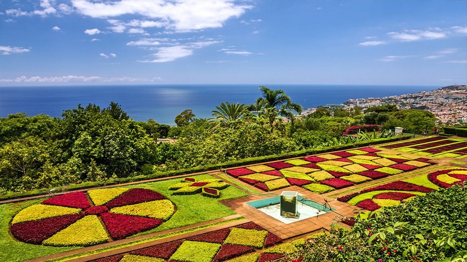 La Côte Sud de Madère et ses jardins en hauteur surplombant la mer. © Voyage Leclerc La Côte Sud de Madère et ses jardins en hauteur surplombant la mer. © Voyage Leclerc