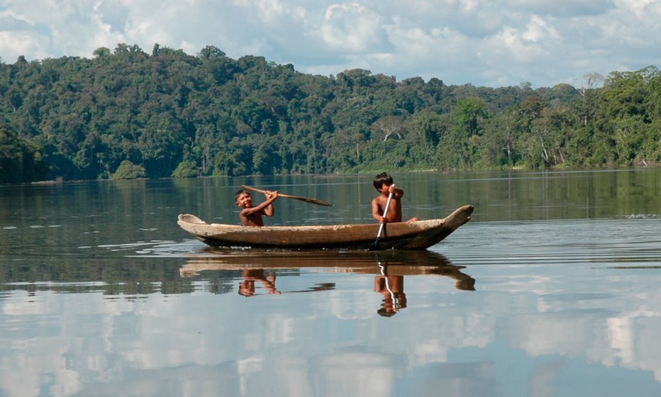 Pirogue d’enfants, Haut-Maroni - © H.Griffit Pirogue d’enfants, Haut-Maroni - © H.Griffit