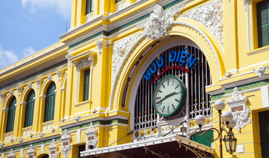 Grande horloge de la poste centrale de Saïgon Buu Dien © Vietnam Tourisme Grande horloge de la poste centrale de Saïgon Buu Dien © Vietnam Tourisme