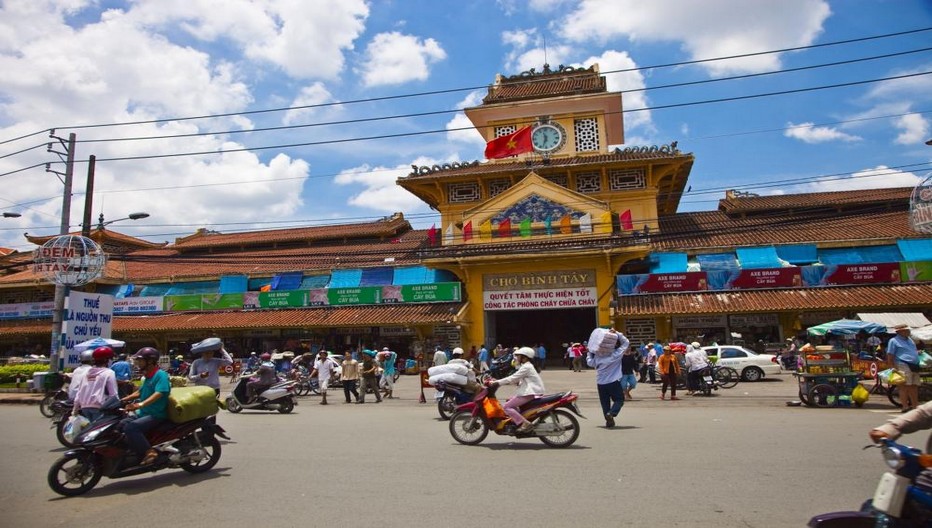 Grand marché couvert Binh Tay © DR