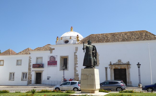 Faro. Ancien quartier juif derrière ses murailles.© C.Gary Faro. Ancien quartier juif derrière ses murailles.© C.Gary