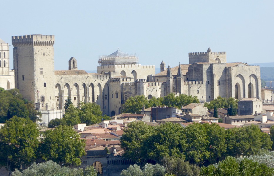 Zoom sur Avignon depuis la terrasse du Fort Saint-André .© C.Gary Zoom sur Avignon depuis la terrasse du Fort Saint-André .© C.Gary