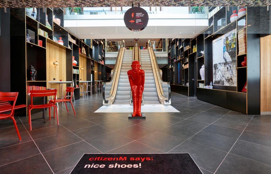 Accueil dans l'Hôtel CitizenM La Défense dont l'ouverture date de 2017. @Tripadvisor Accueil dans l'Hôtel CitizenM La Défense dont l'ouverture date de 2017. @Tripadvisor