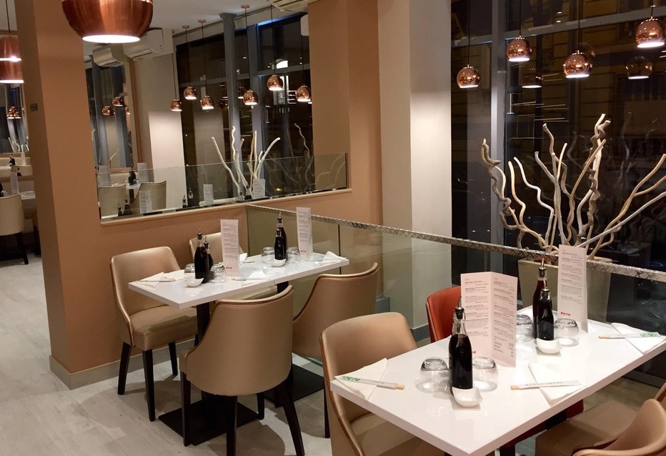 Il est situé dans le 16ème arrondissement à Paris, c'est le Bozen, restaurant japonais, cadre élégant et mets raffinés. @ Bozen Il est situé dans le 16ème arrondissement à Paris, c'est le Bozen, restaurant japonais, cadre élégant et mets raffinés. @ Bozen
