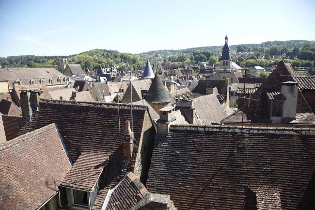 Vue de l'ascenseur plein ciel de Jean Nouvel. @ Sarlat tourisme