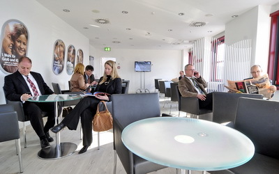 Salle d'attente  AirBerlin terminal C