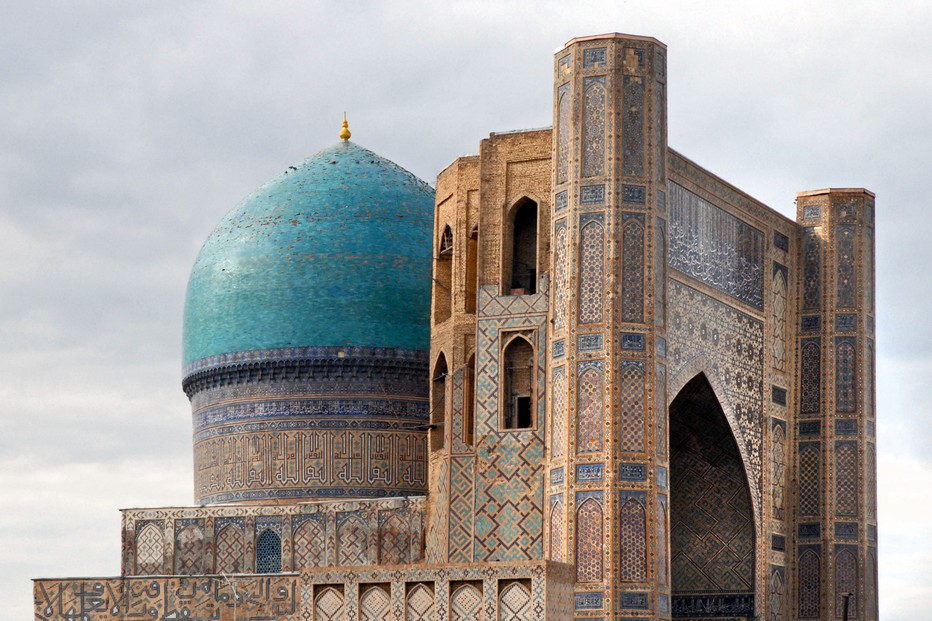 Mosquée Bibi-Khanoum Bibi-Khanoum, « la première femme », c’est-à-dire l’épouse principale de Tamerlan; @ Pixabay.org Mosquée Bibi-Khanoum Bibi-Khanoum, « la première femme », c’est-à-dire l’épouse principale de Tamerlan; @ Pixabay.org