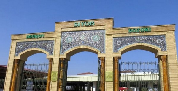 Le marché de Siyab est situé non loin du Réghistan, près de la mosquée Bibi-Khanoum et de l’ensemble de Chakhi-Zinda.@ DR Le marché de Siyab est situé non loin du Réghistan, près de la mosquée Bibi-Khanoum et de l’ensemble de Chakhi-Zinda.@ DR