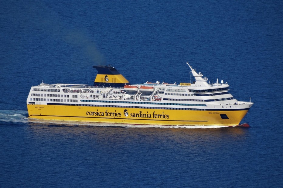 L'un des fleurons de la flotte le Maga Express. Crédit photo Corsica Ferries D.R.