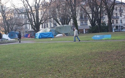 les tentes des Indignés Parc des Bastions les tentes des Indignés Parc des Bastions
