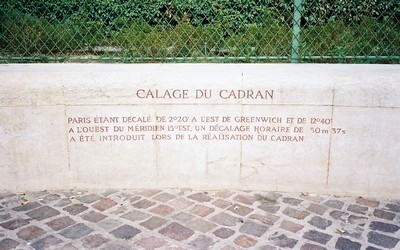 Inscription du cadran solaire des Halles (Crédit photo Arnaud Lemorillon)