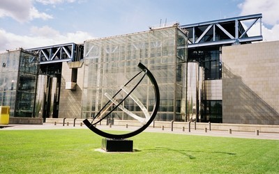 Cadran solaire de la Cité des Sciences Paris (Crédit photo Arnaud Lemorillon)