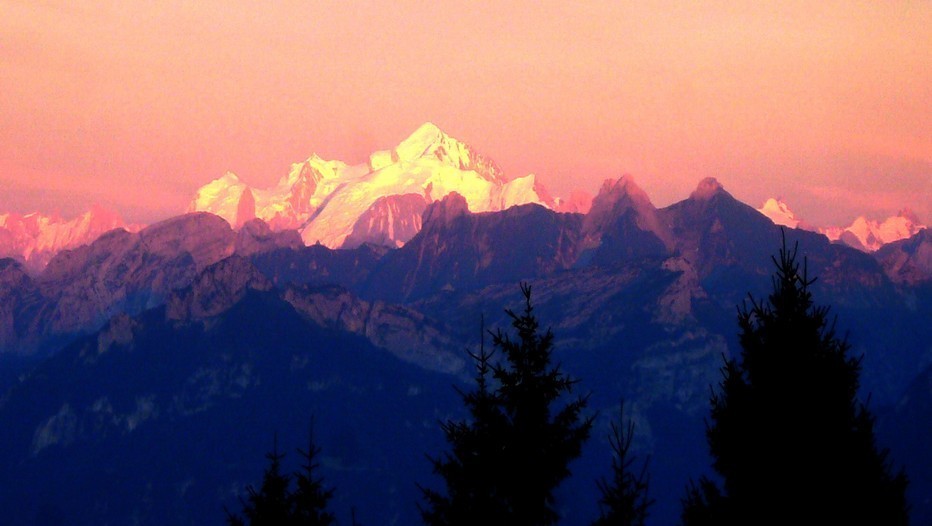 Coucher de soleil sur le Mont-Blanc (Genève)