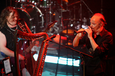 Alan Stivell à la bombarde en duo avec Pat O'May