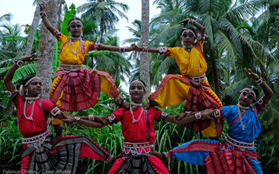 Danse Gotipua dans le village de Raghurajpur