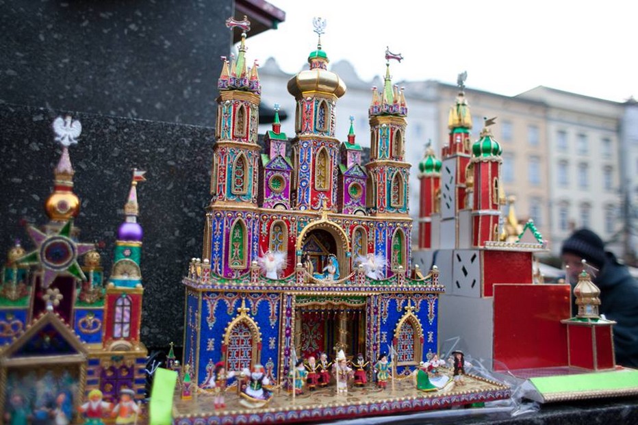 Marché de Noël et concours de crèches à Cracovie