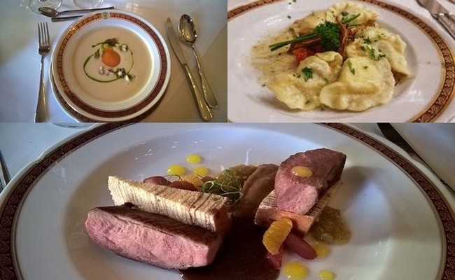 Les plats sont servis par un personnel attentionné sous des cloches d’argent. Ici en entrée, une délicieuse crème de chou-fleur fumée, puis un canard aux pommes - © David Raynal Les plats sont servis par un personnel attentionné sous des cloches d’argent. Ici en entrée, une délicieuse crème de chou-fleur fumée, puis un canard aux pommes - © David Raynal