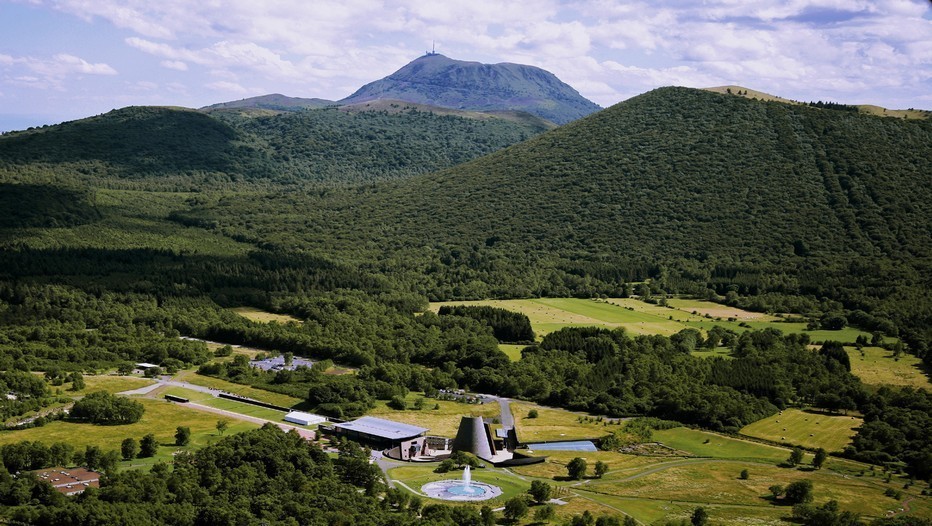 Vulcania vue du ciel (photo J.Chabanne)