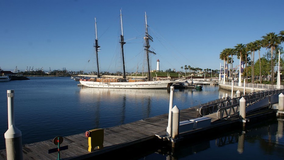 Long Beach (Photo Yves Rinauro)