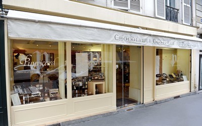 Vitrine rue du Cherche-Midi à Paris Vitrine rue du Cherche-Midi à Paris