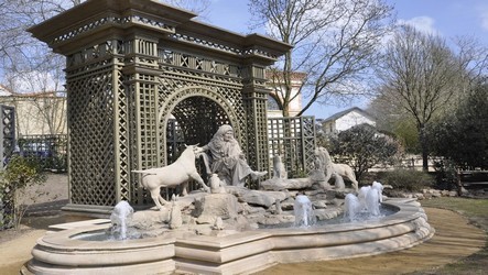Le Parc de loisirs du Puy du Fou inaugure “Le Monde Imaginaire de La Fontaine " Le Parc de loisirs du Puy du Fou inaugure “Le Monde Imaginaire de La Fontaine "