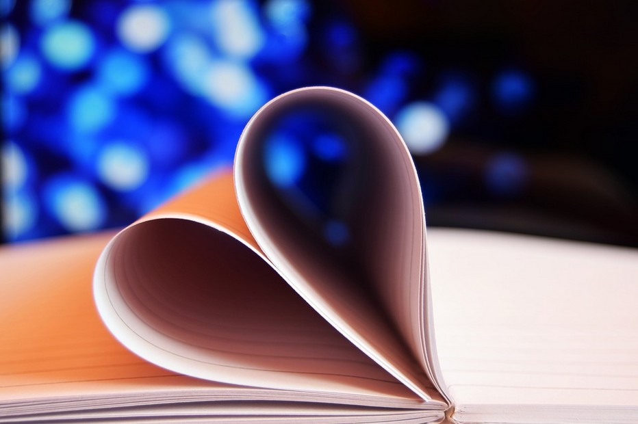 Des livres à offrir pour la Saint-Valentin.... @ Lindigomag/Pixabay