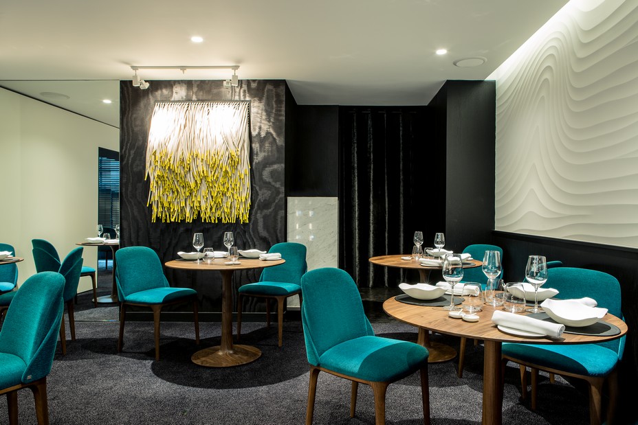 Le décor sobre et lumineux du restaurant Auguste. @ DR Le décor sobre et lumineux du restaurant Auguste. @ DR