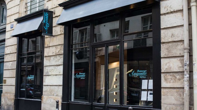Devanture du Restaurant Auguste à Paris 7ème. @ DR Devanture du Restaurant Auguste à Paris 7ème. @ DR