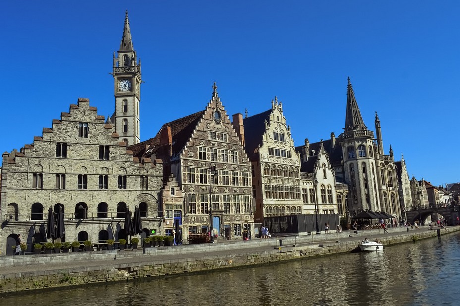 La très belle architecture du patrimoine architectural et culturel de la ville de Gand (Belgique) @wikipedia La très belle architecture du patrimoine architectural et culturel de la ville de Gand (Belgique) @wikipedia