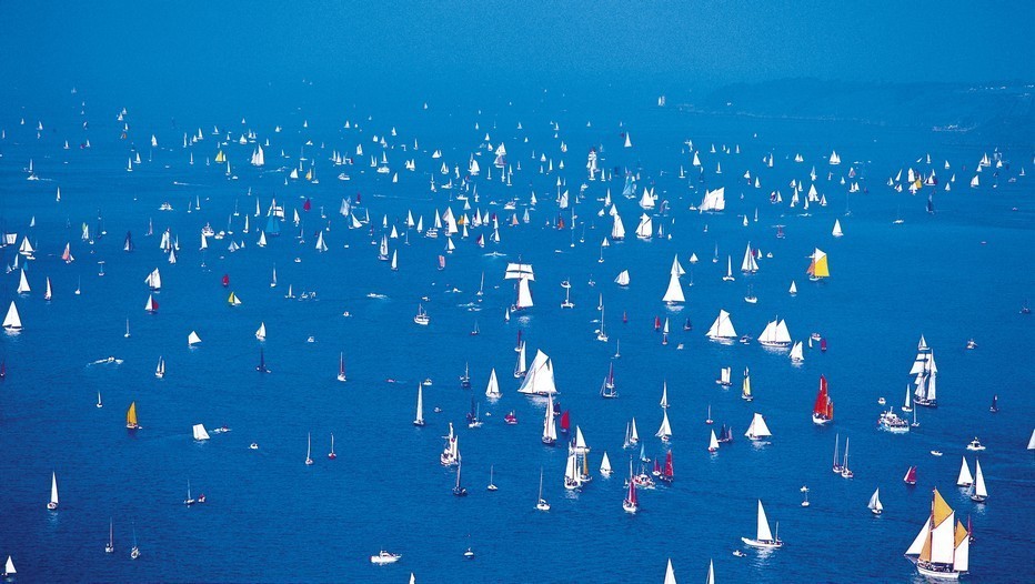 Les Tonnerres de Brest : Les grands rendez-vous de la mer et des voiliers Les Tonnerres de Brest : Les grands rendez-vous de la mer et des voiliers