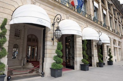 Entrée de l'Hôtel (photo Eric Piermont)