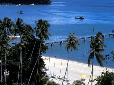 plage de l’île Batu Feringgi.