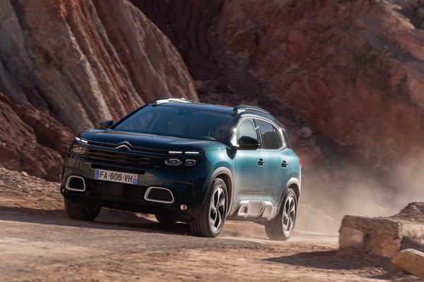 le C5 Aircross enterre toute la concurrence – ou pas loin – avec son système de suspensions à butées hydrauliques.@DR